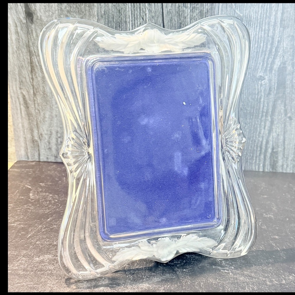Vintage Picture Frame Lead Crystal Frosted Floral Clear 5x7" 90s Scalloped Edge